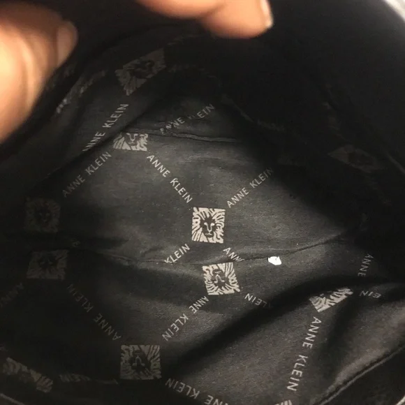 Anne Klein Crossbody & Shoulder Bag Women Black Excellent Condition - Picture 13 of 13